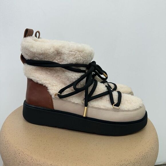FitFlop GEN-FF Curly-Shearling Crisscross-Lace Ankle Boots - Picture 2 of 15